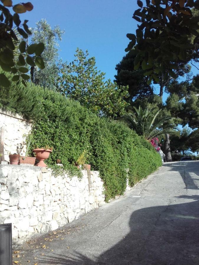 Casa Del Carrubo Villa Vieste Exterior photo
